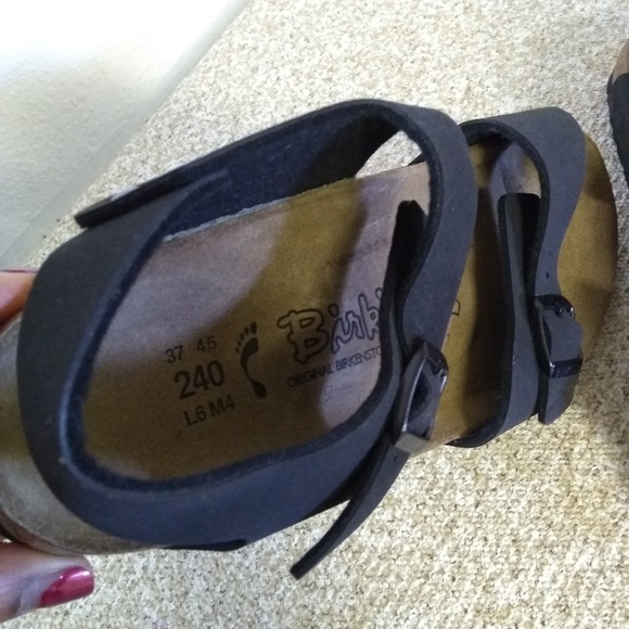 Birkenstocks Black Leather Unisex Sandals - Picture 6 of 6